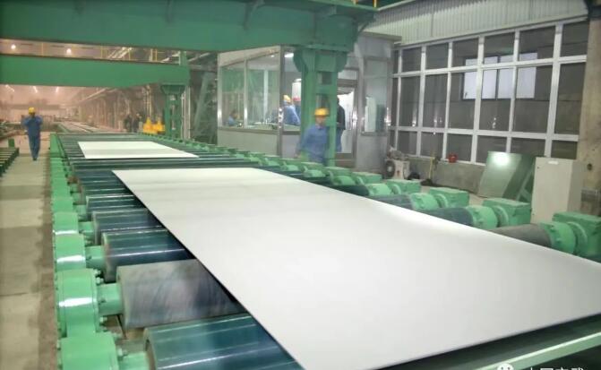 353645393.jpg 353645393.jpg